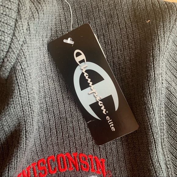 Badgers Champion Quarter Zip Sweater - Picture 6 of 7